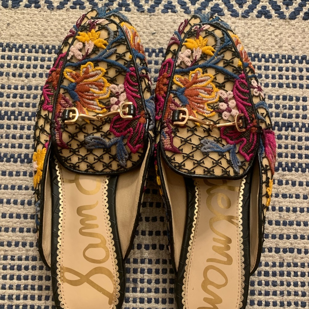 Sam Edelman open backed shoes. Great material and very comfortable!